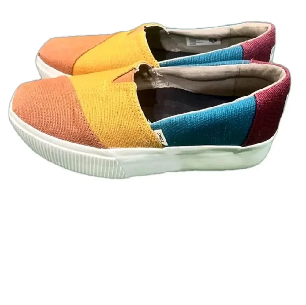 TOMS platform shoes like new